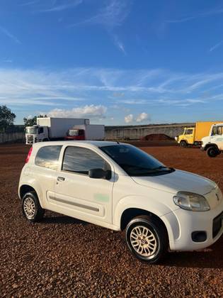 FIAT UNO 1.0 EVO VIVACE 8V FLEX 2P MANUAL FIAT UNO 1.0 EVO VIVACE 8V FLEX 2P MANUAL